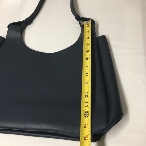 Neiman Marcus Large hobo bag blue vegan leather - Picture 14 of 16